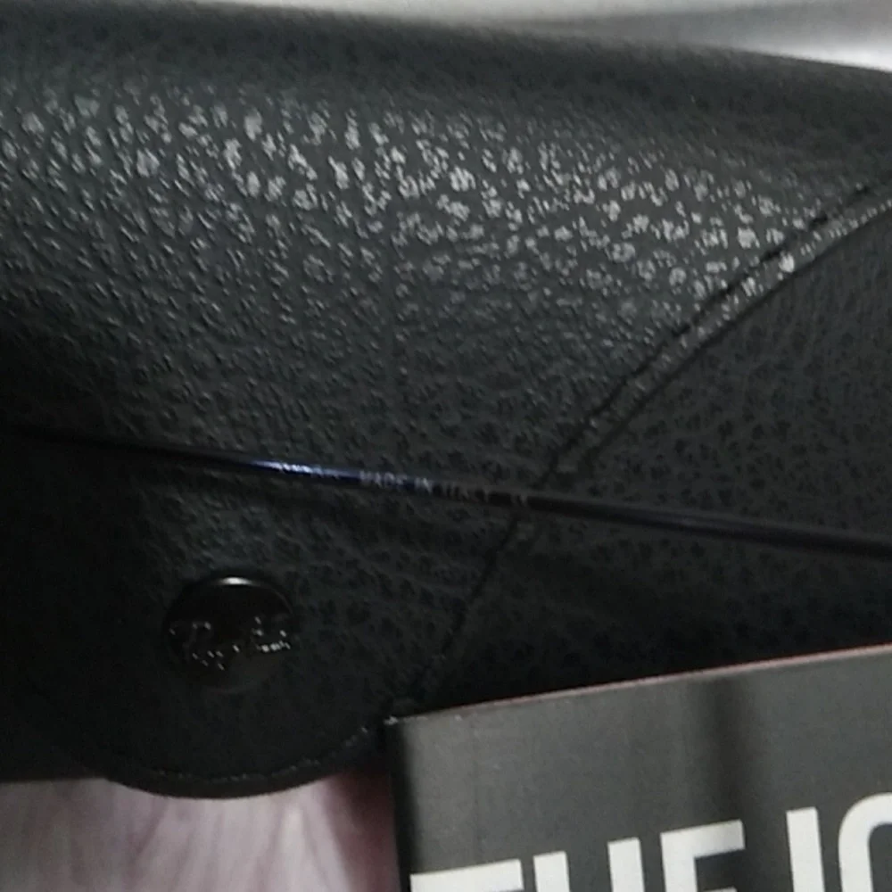 SALE! Authentic New Ray-Ban Sunglasses Everything You See Included - Picture 10 of 12